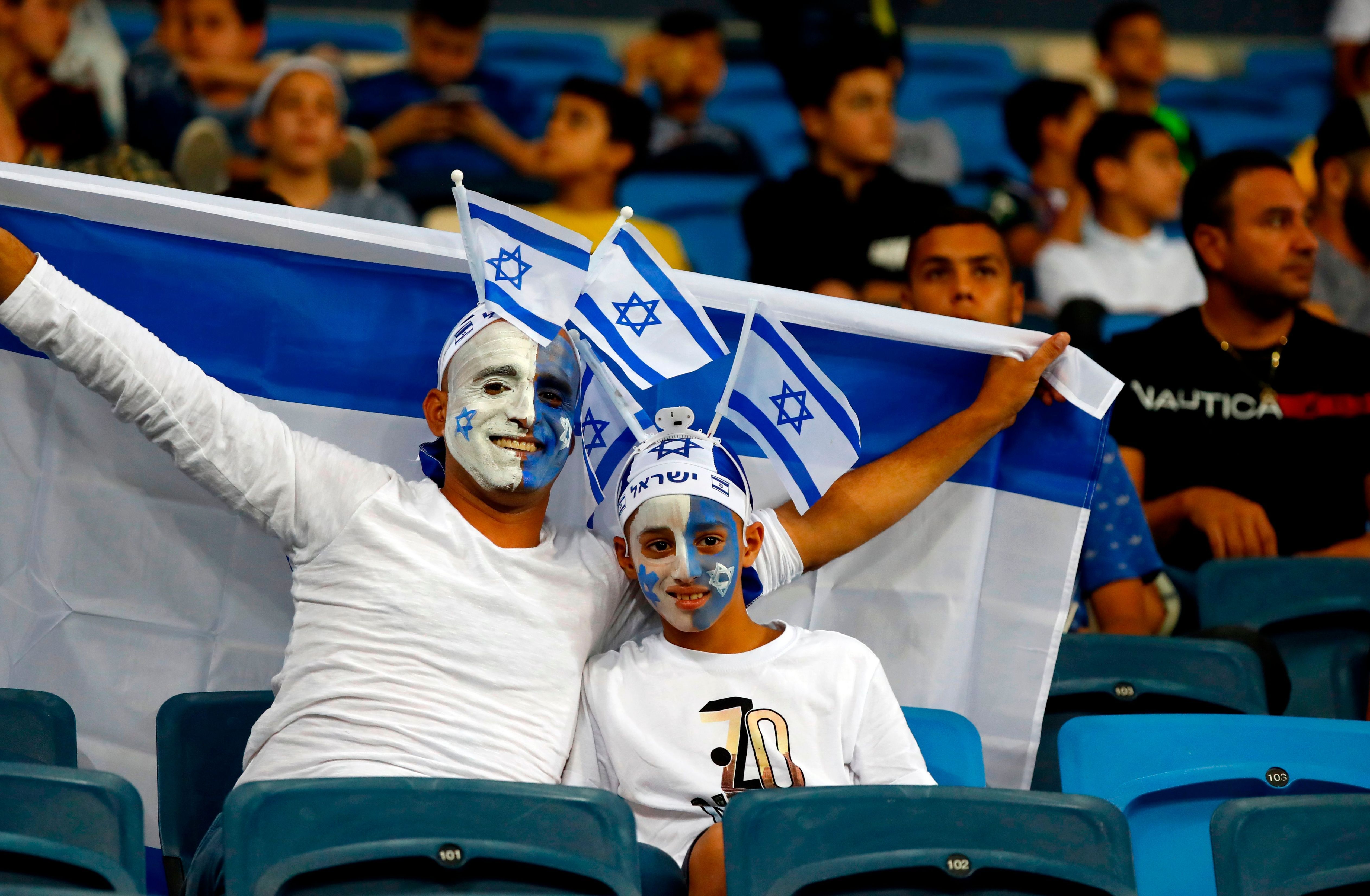 Israel fans