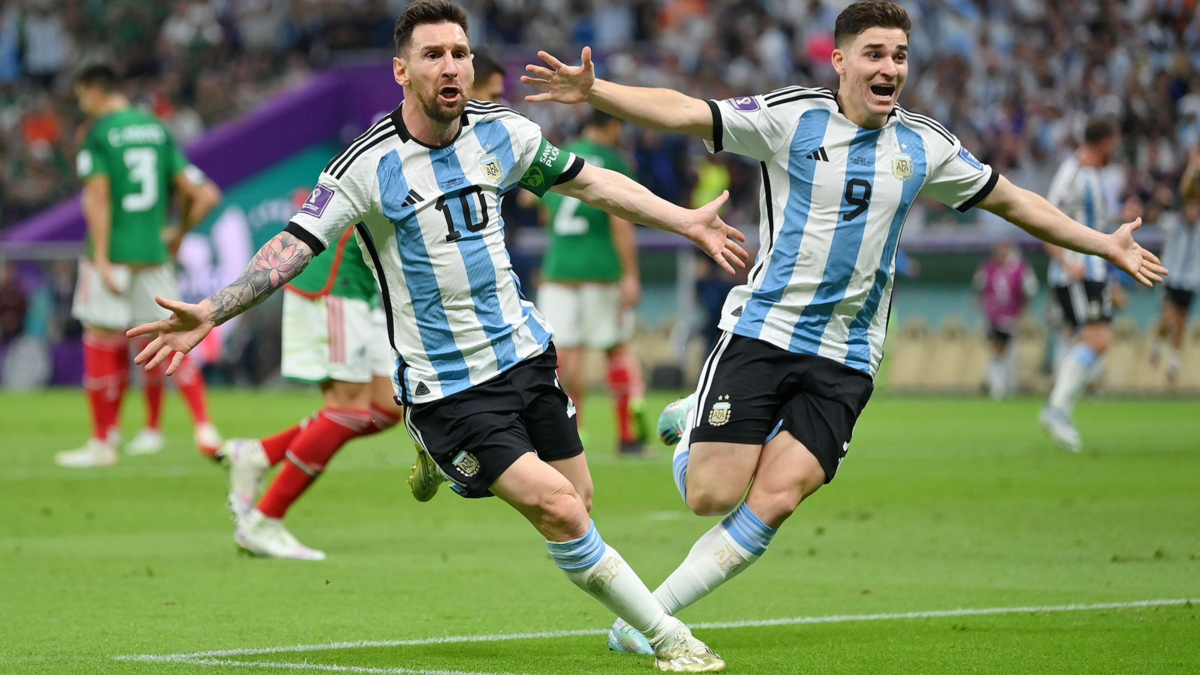 Lionel Messi Julian Alvarez Argentina Mexico 2022 World Cup