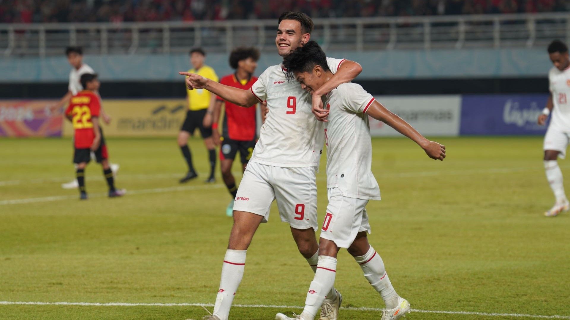 Jens Raven & Muhammad Kafiatur - Timnas Indonesia U-19
