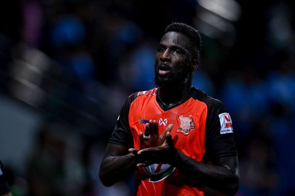 ลอนซานา ดุมบูย่า