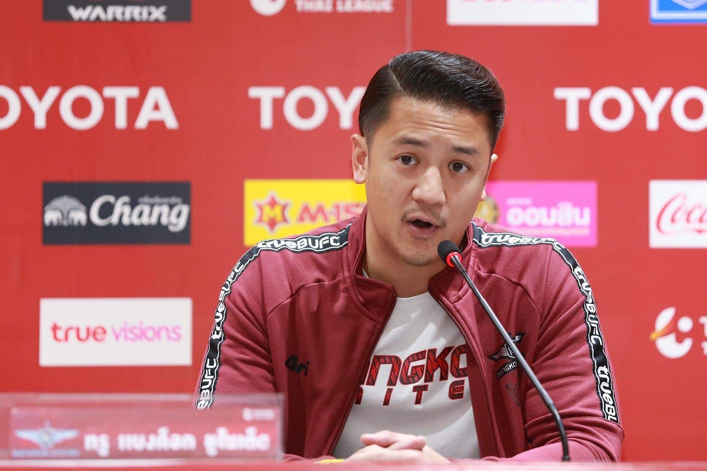 วสพล แก้วผลึก