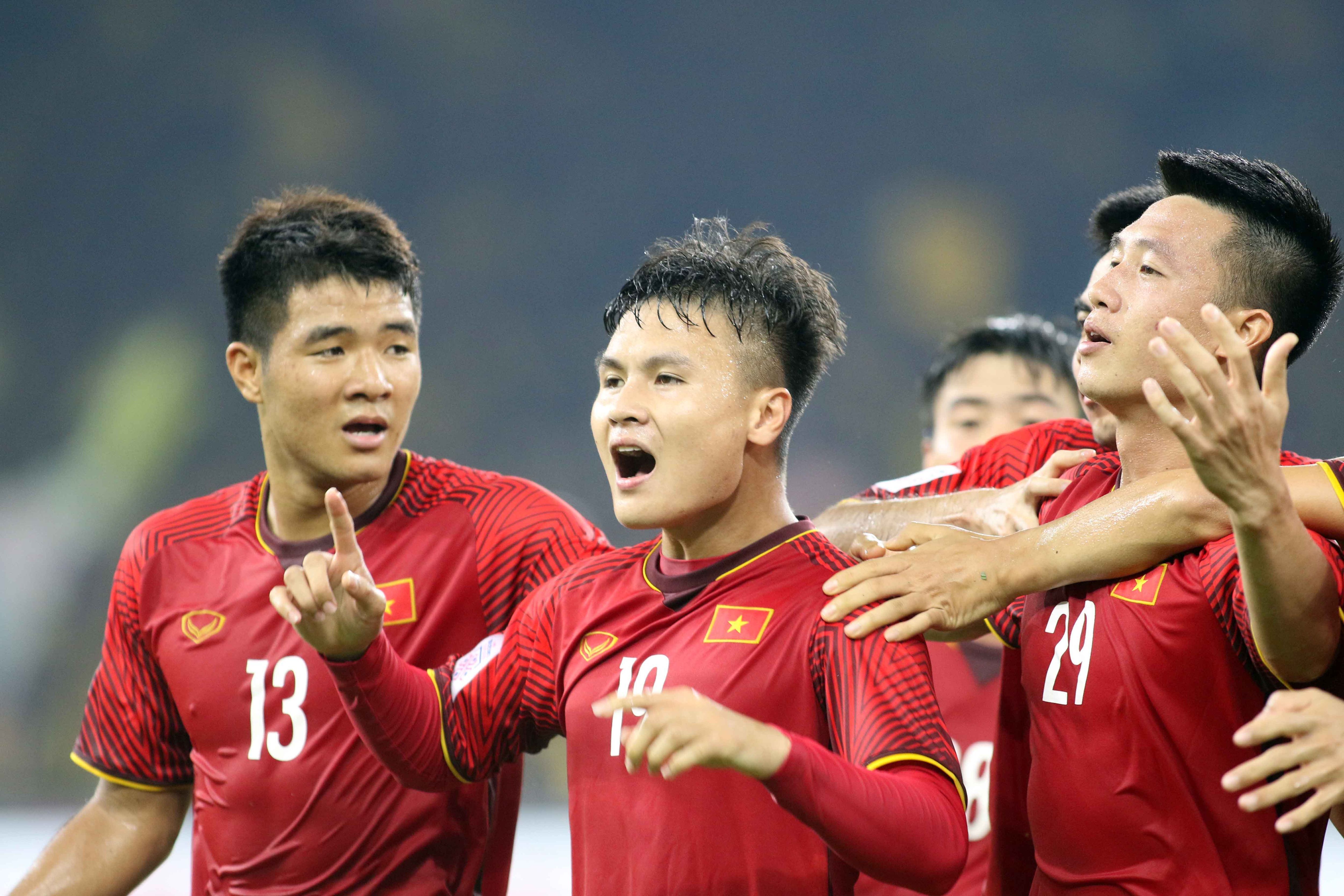 Duc Chinh Quang Hai Huy Hung Vietnam Malaysia AFF Cup 2018