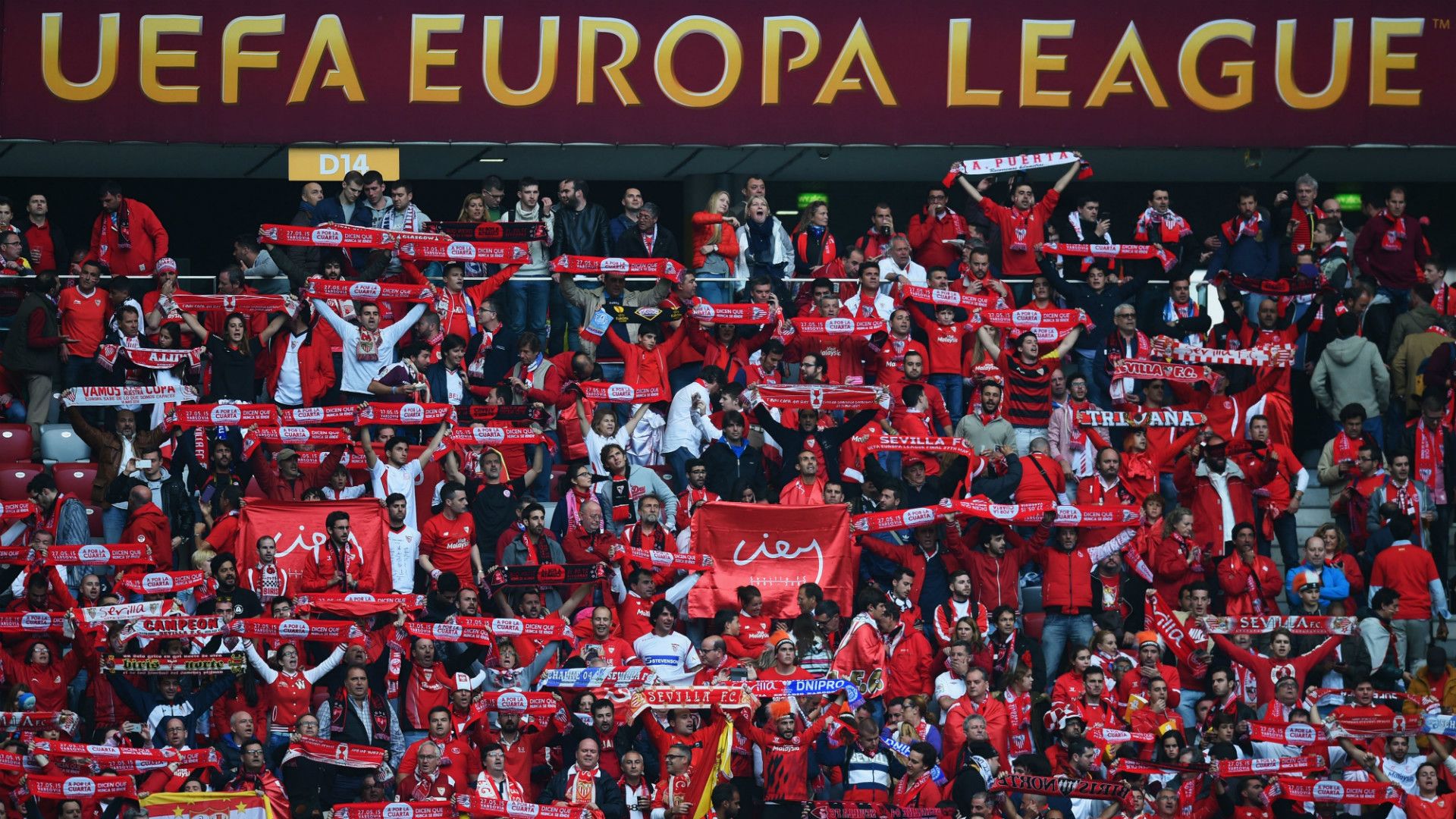 Sevilla fans Europa League
