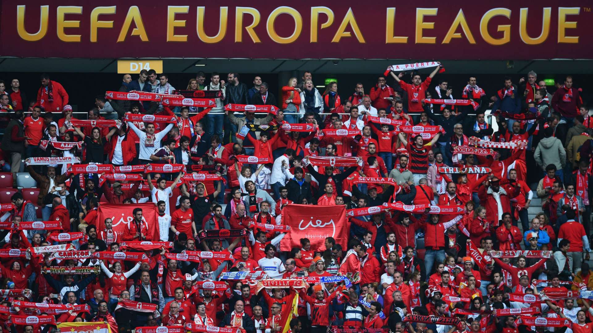 Sevilla fans Europa League