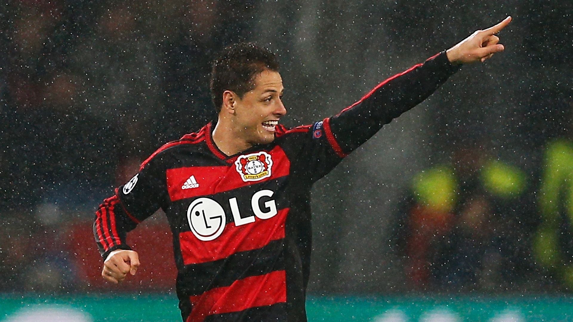 Chicharito Bayer Leverkusen 10202015