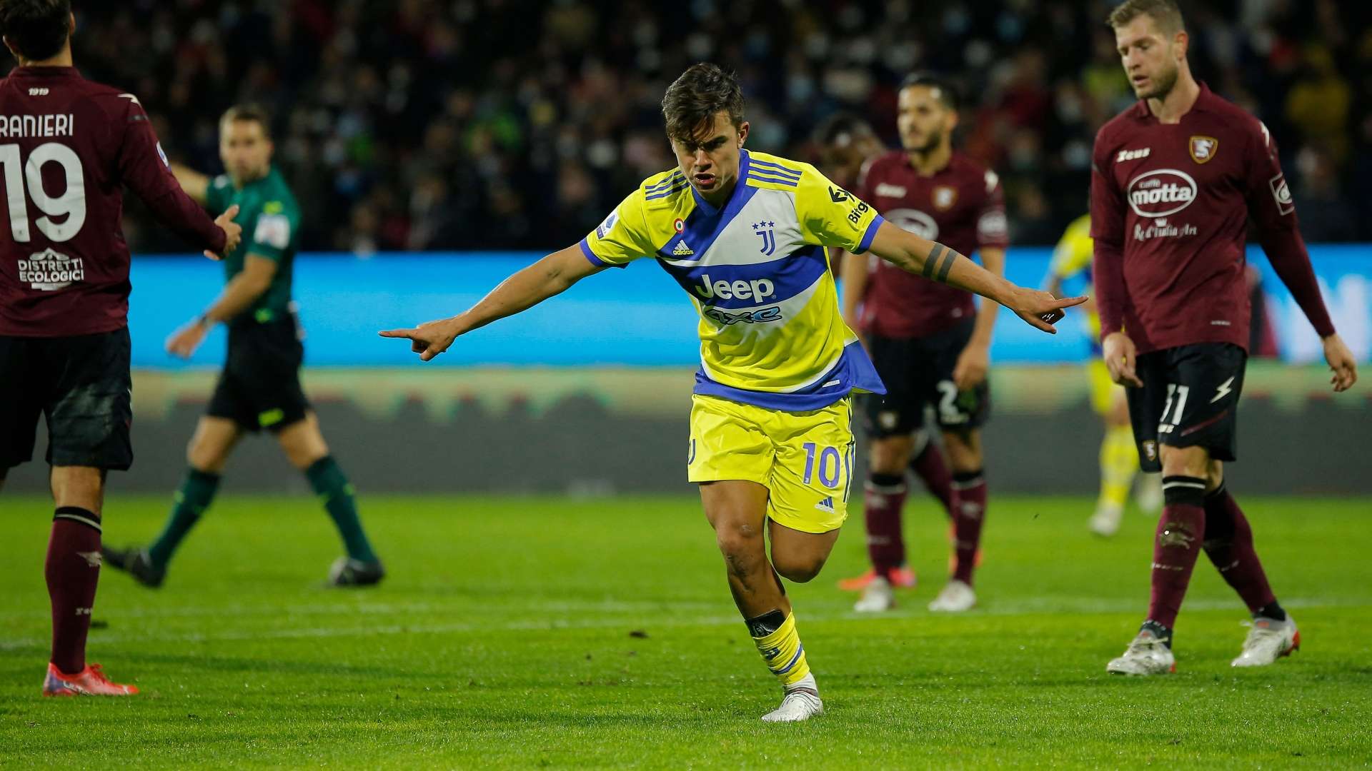 Paulo Dybala Juventus 3rd kit