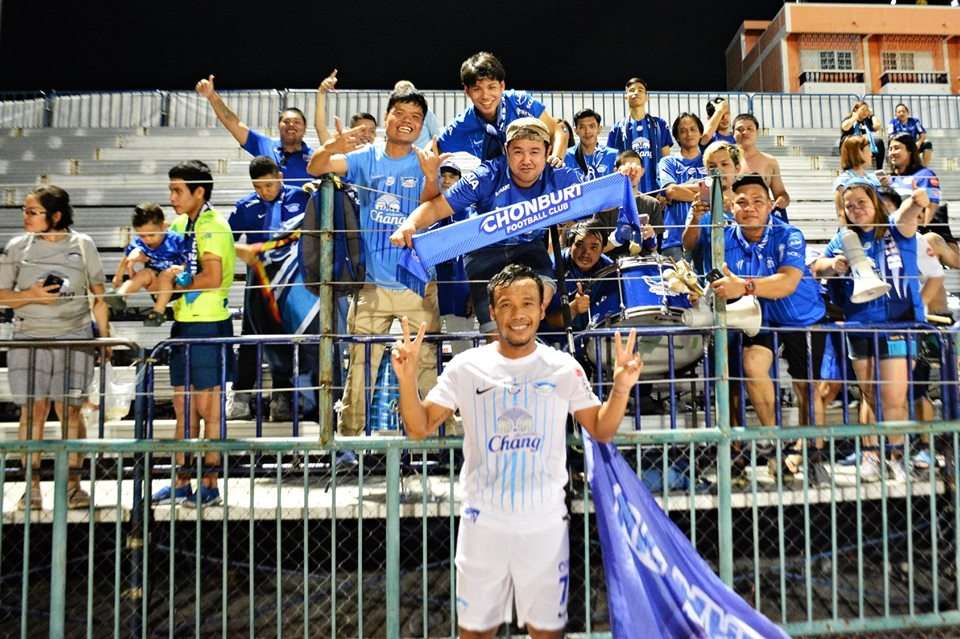 ดัสกร ทองเหลา