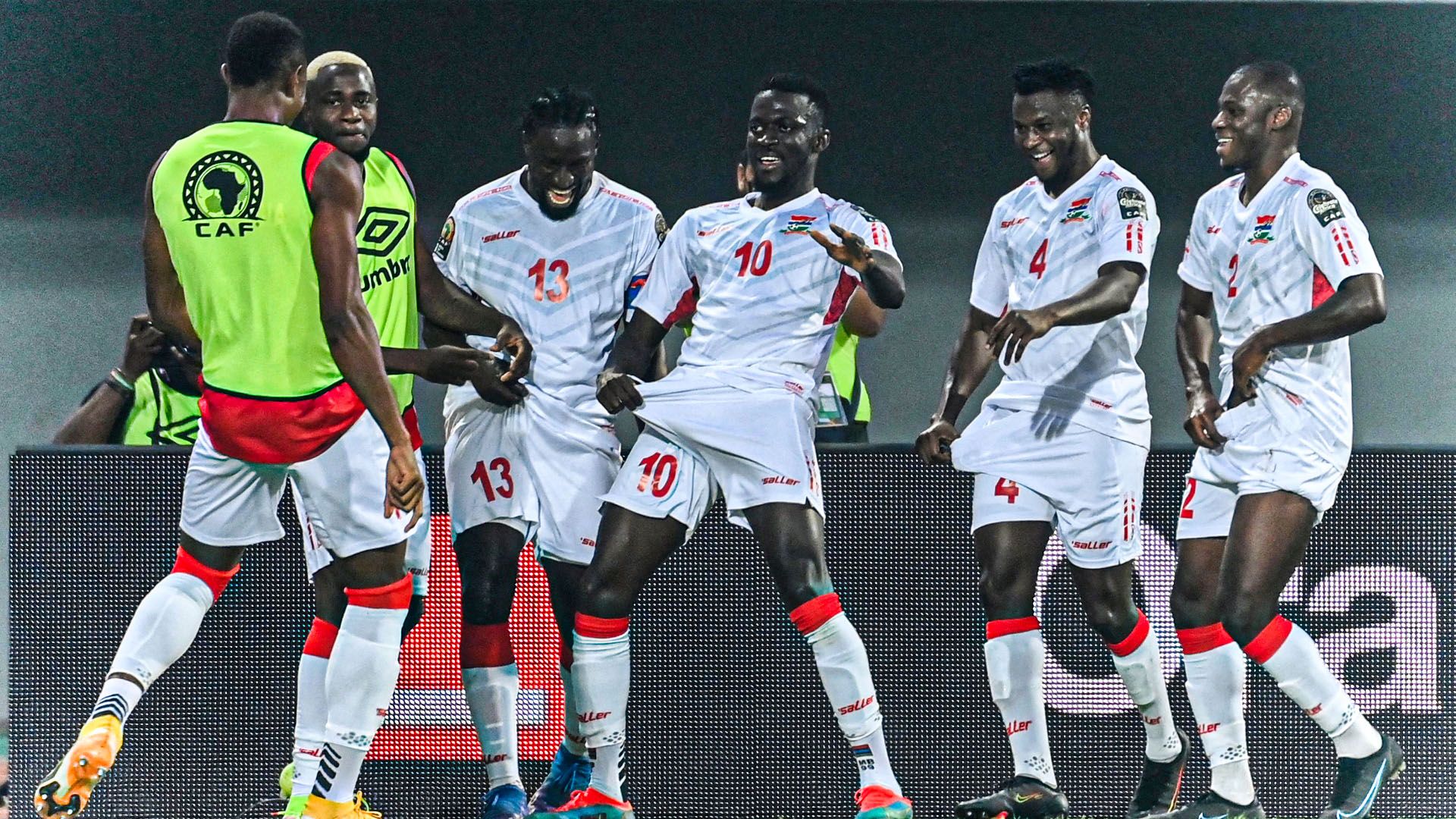 Gambia celebrate Musa Barrow goal vs Guinea, Afcon 2021