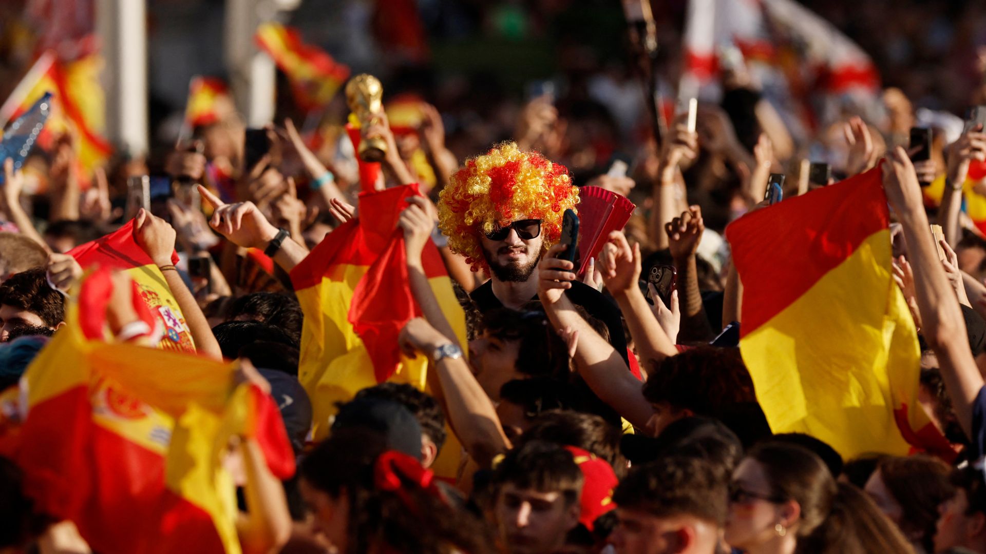 Spanish fans