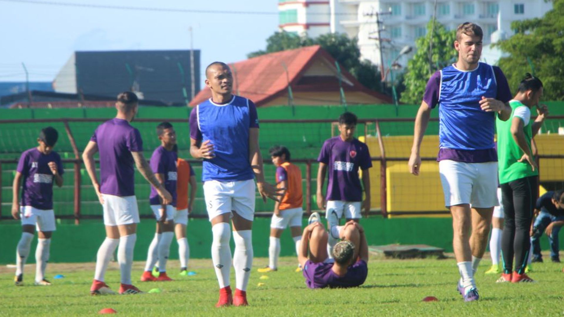 Ferdinand Sinaga Wiljan Pluim - PSM Makassar