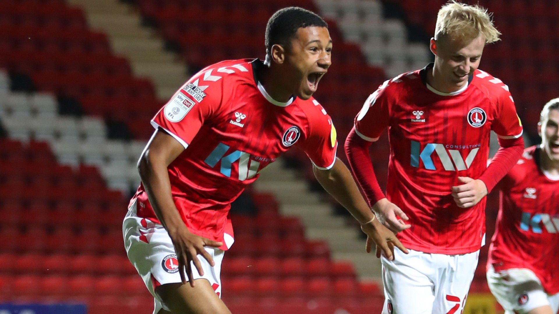 Mason Burstow Charlton Athletic 2021-22