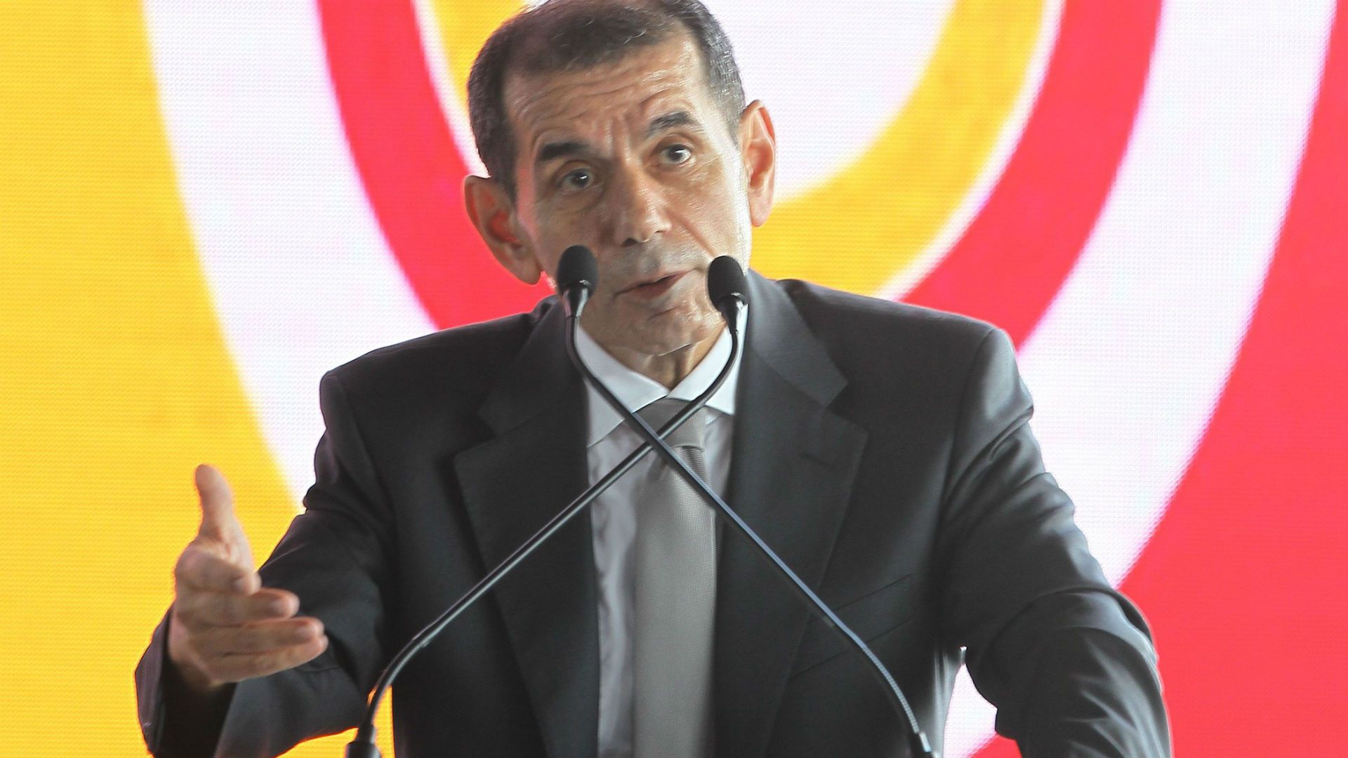 Dursun Ozbek Galatasaray 09172015