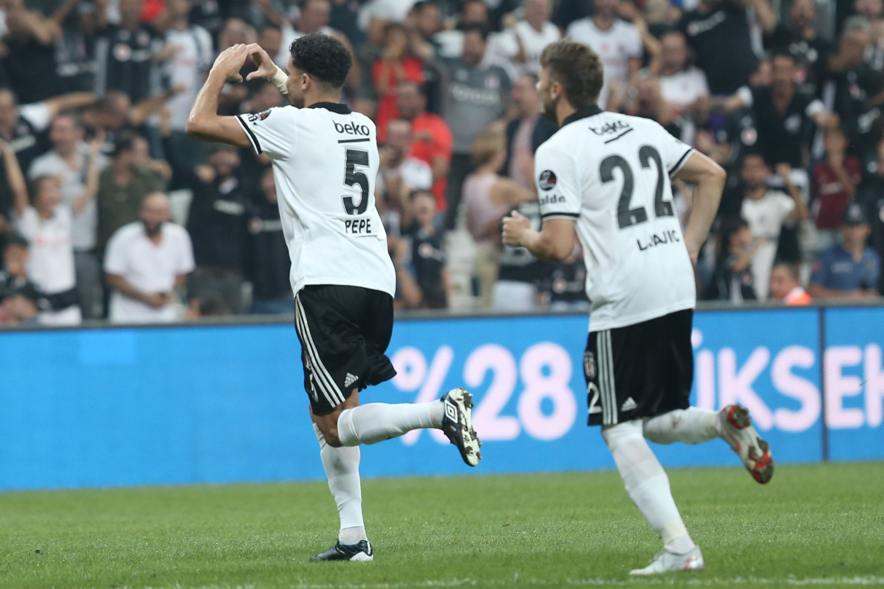 Pepe Adem Ljajic Besiktas Yeni Malatyaspor Super Lig 09/15/18