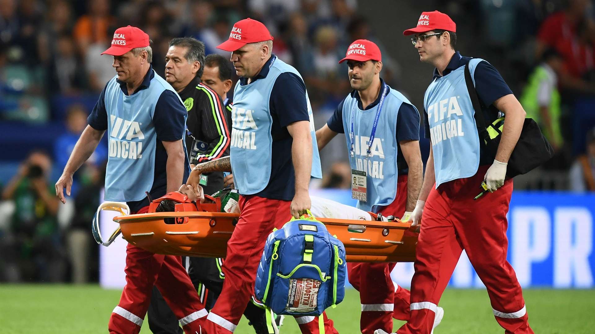 Carlos Salcedo México - Nueva Zelanda