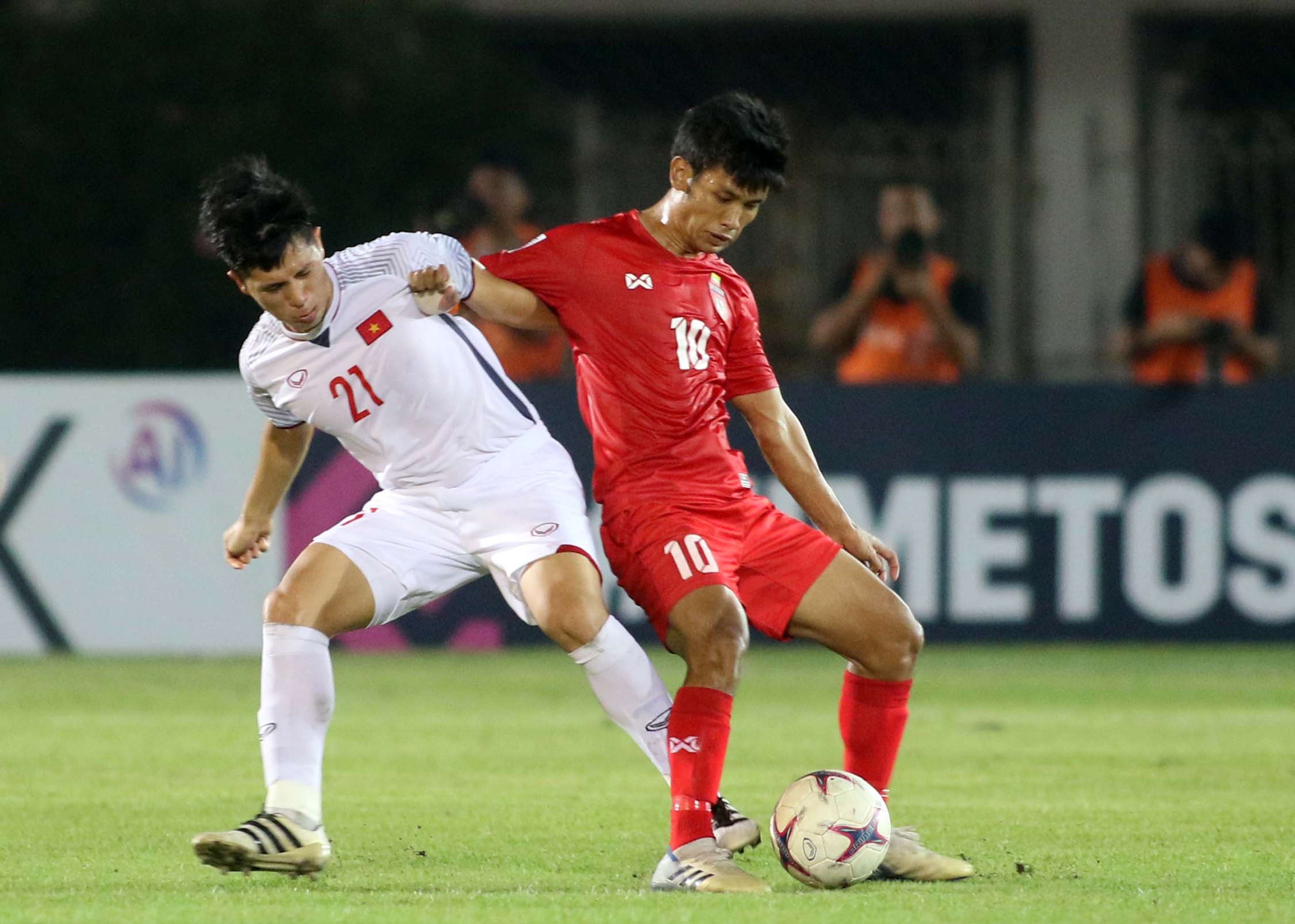 Đình Trọng - Myanmar vs Vietnam AFF Suzuki Cup 2018