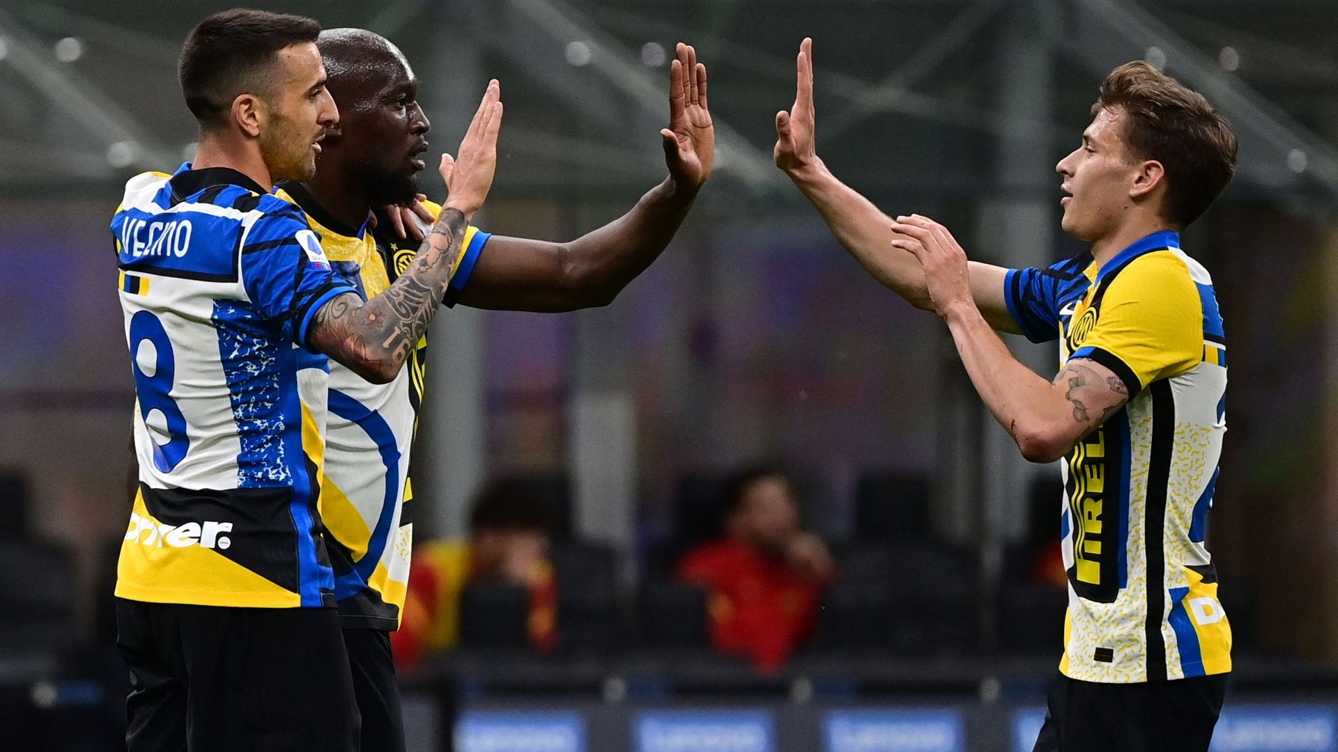 Inter celebrate vs Roma