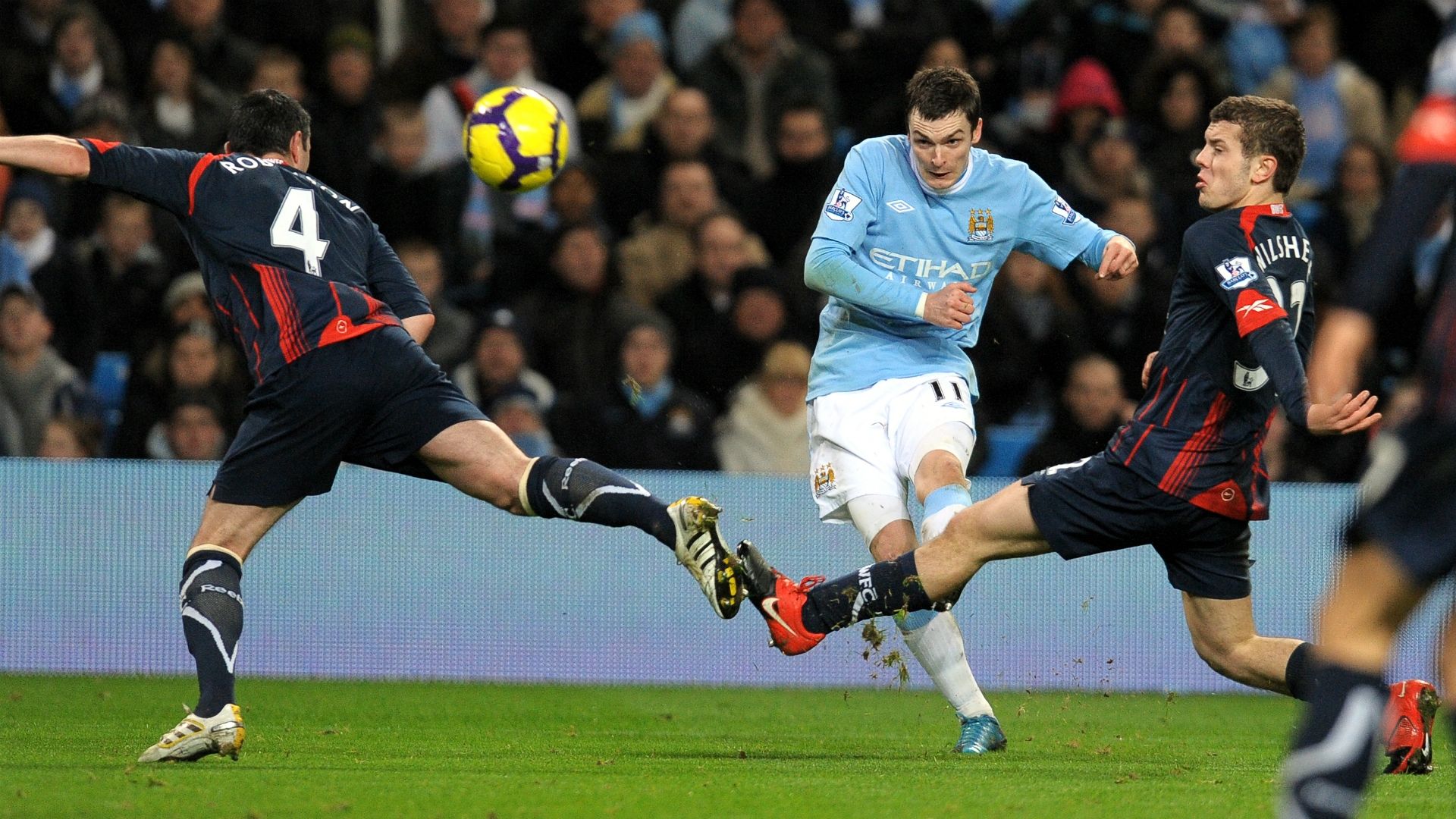 Adam Johnson to Manchester City