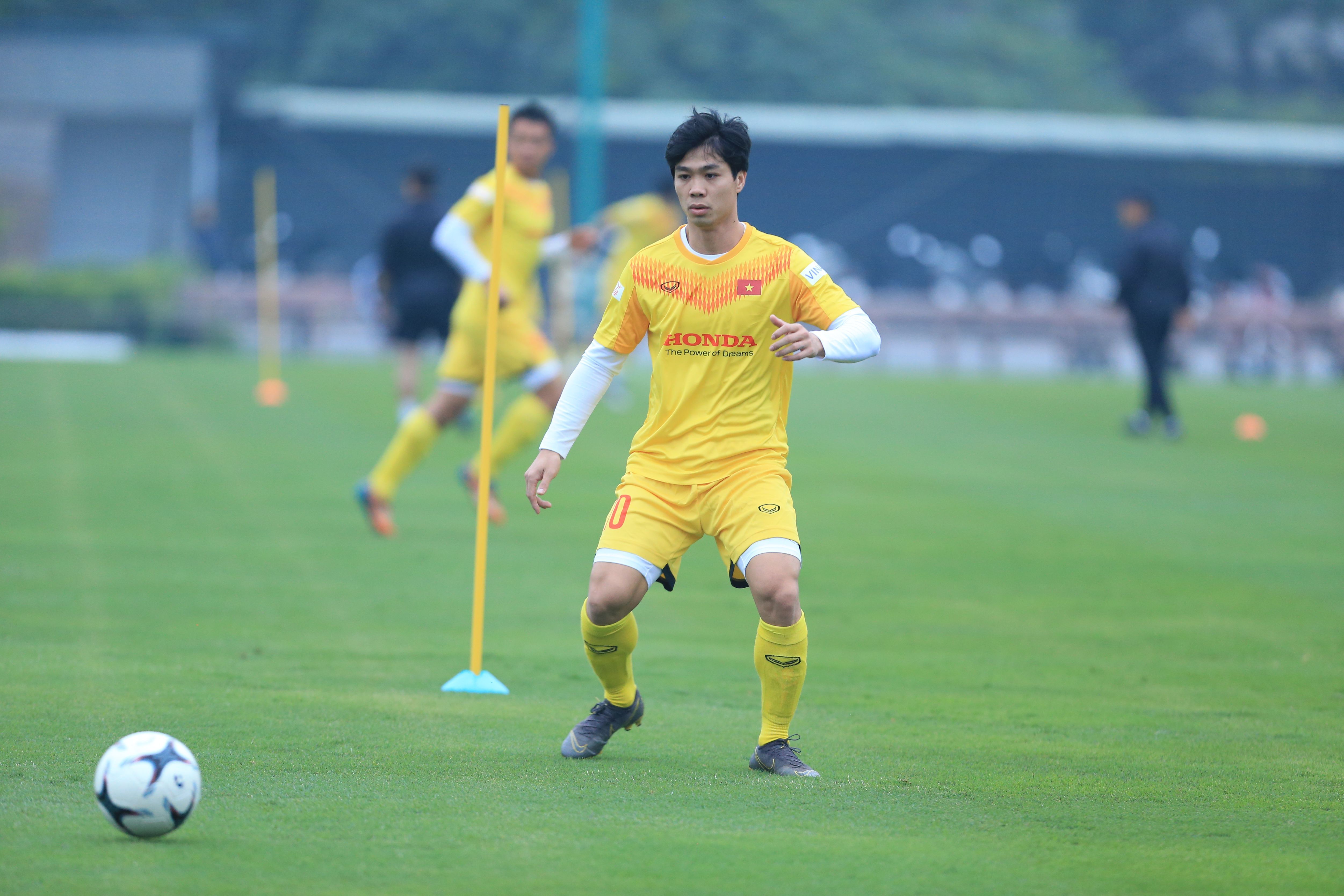 Đội tuyển Việt Nam bắt đầu sắp xếp vào bộ khung 3-5-2