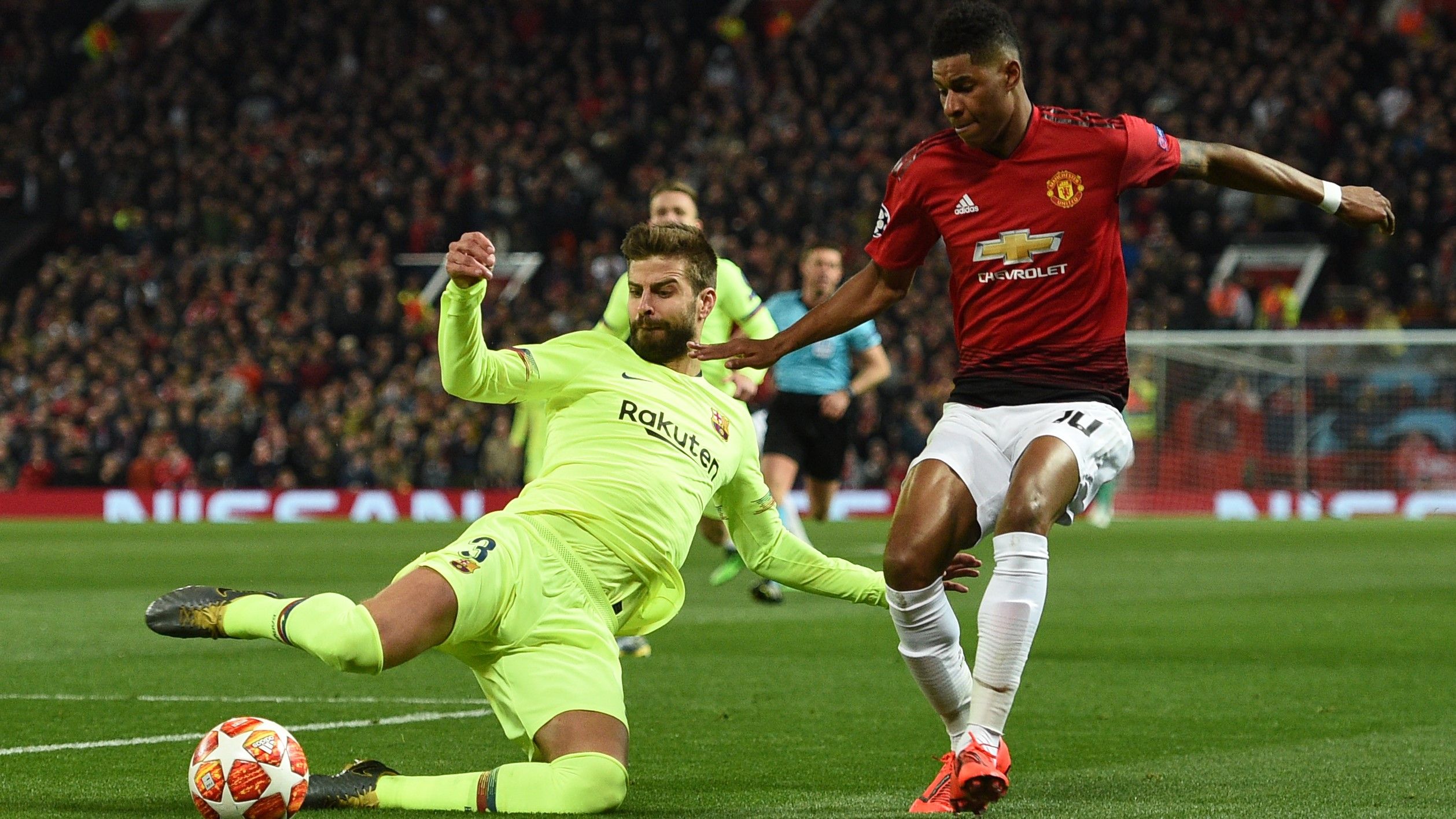 Gerard Pique Marcus Rashford Manchester United Barcelona UCL 10042019