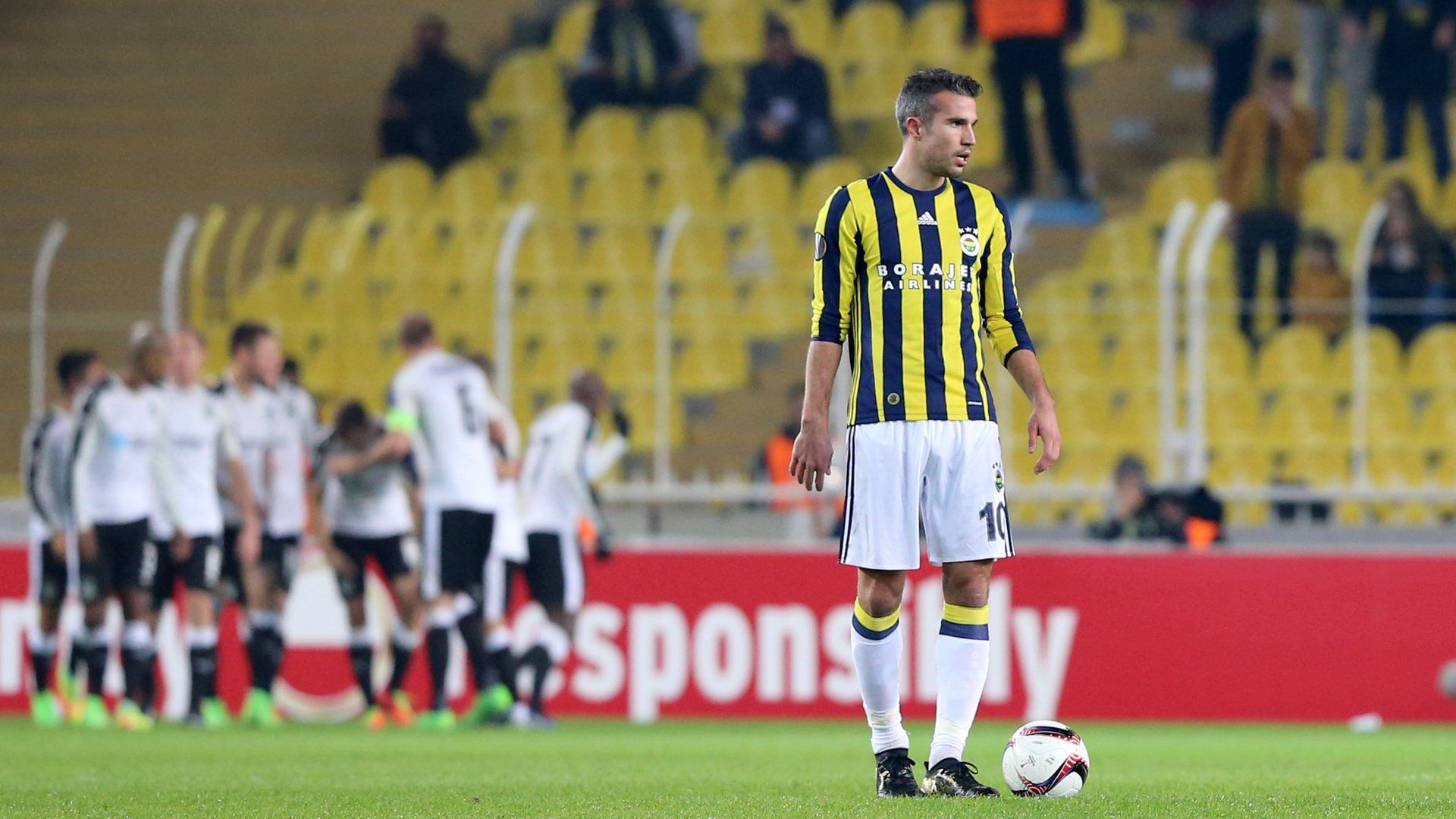 Robin Van Persie Fenerbahce Krasnodar 2222017 UEL