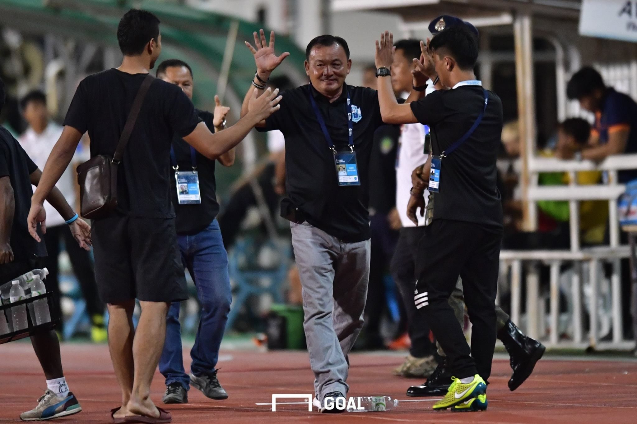 IN PICTURES : ฉากสุดท้าย ไทยลีก 2 "ปลาทูคะนอง"