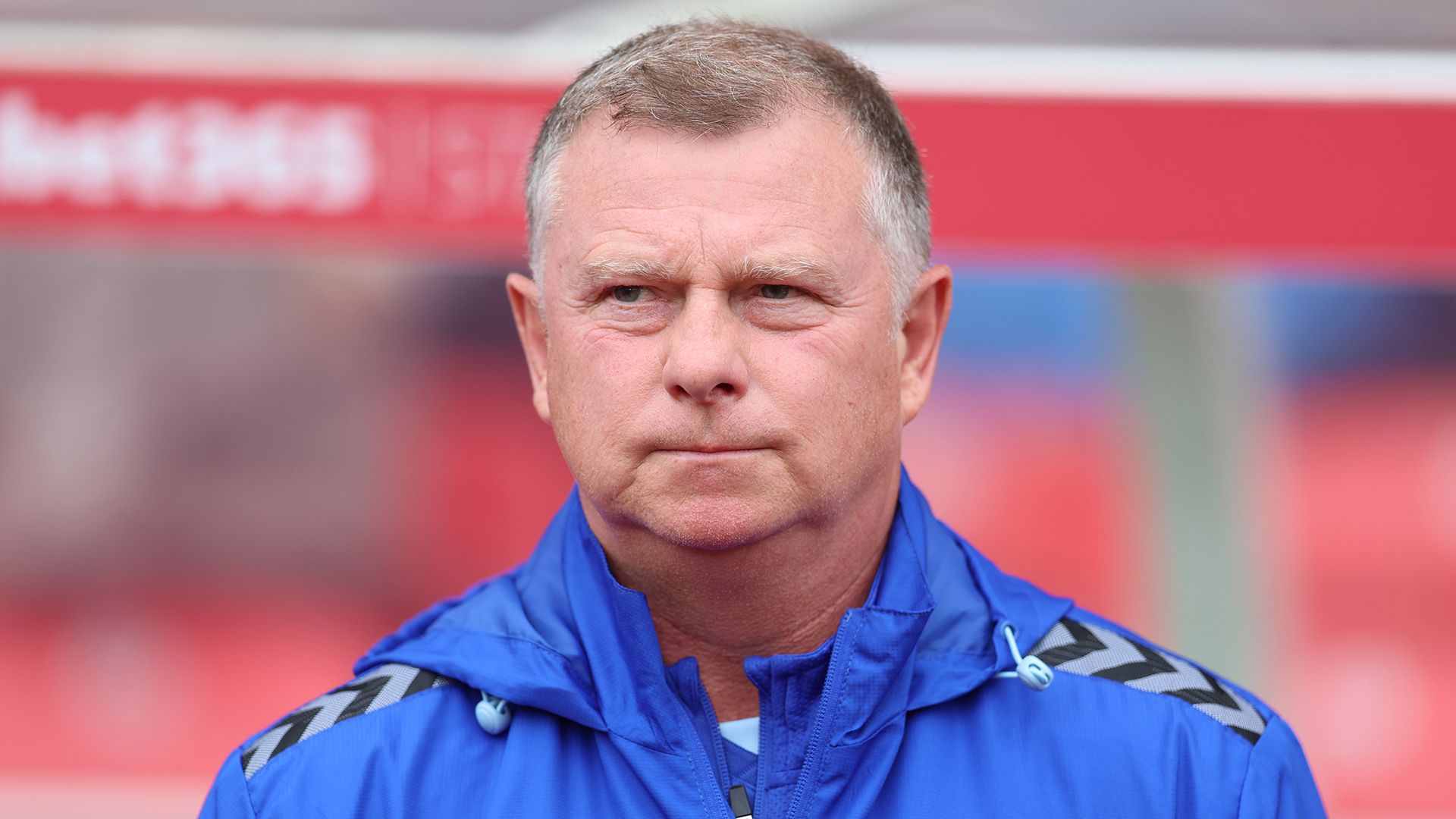 監督交代のストーク、新指揮官はマーク・ロビンズ氏に決定