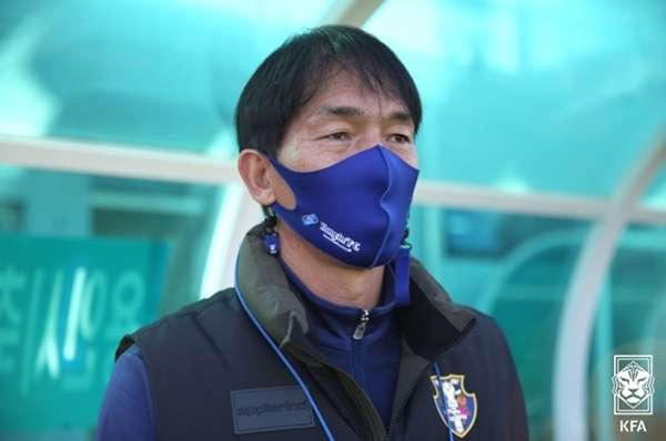 용인축구센터 이영진 감독