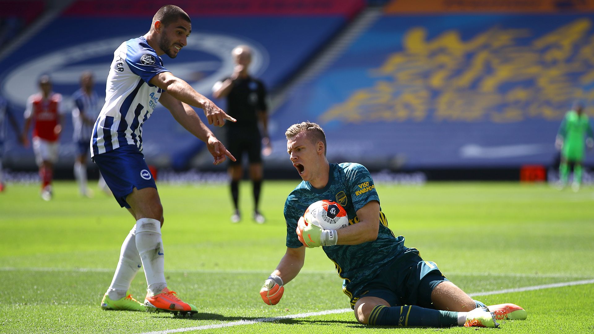 Neal Maupay Bernd Leno Brighton Arsenal 2019-20