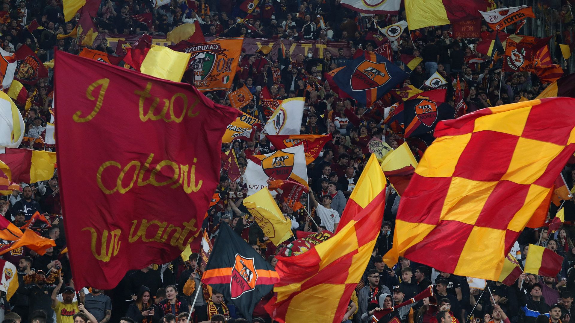 Roma fans