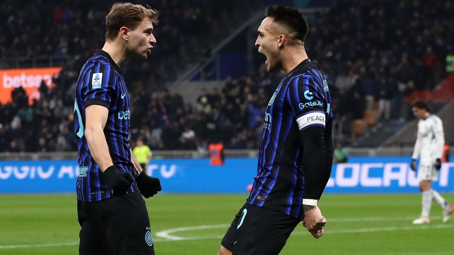 Lautaro Martinez Nicolo Barella Inter Como