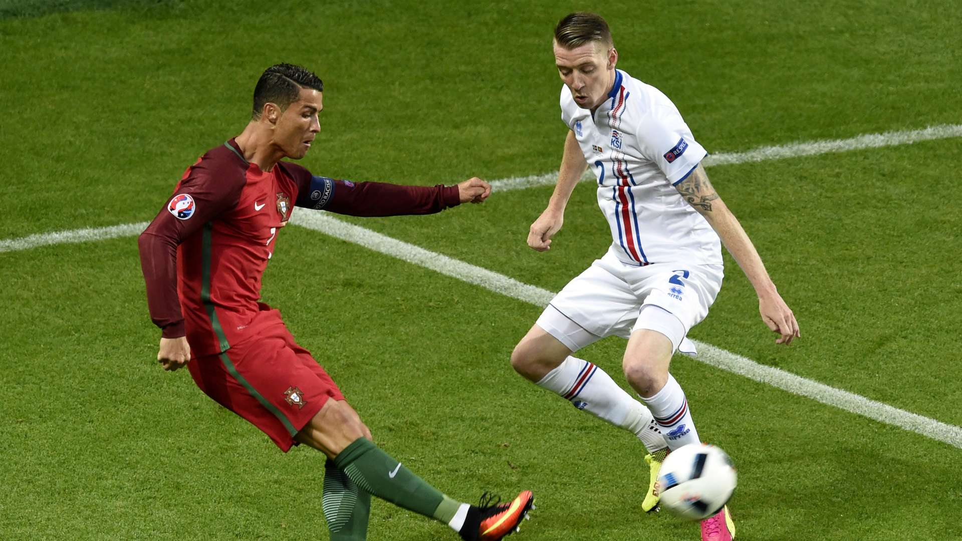 Cristiano Ronaldo Birkir Saevarsson Portugal Iceland Euro 2016