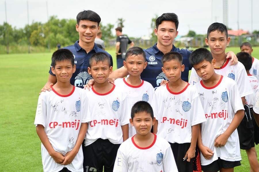 CP-Meiji Football Clinic 2017