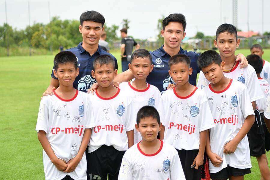 CP-Meiji Football Clinic 2017