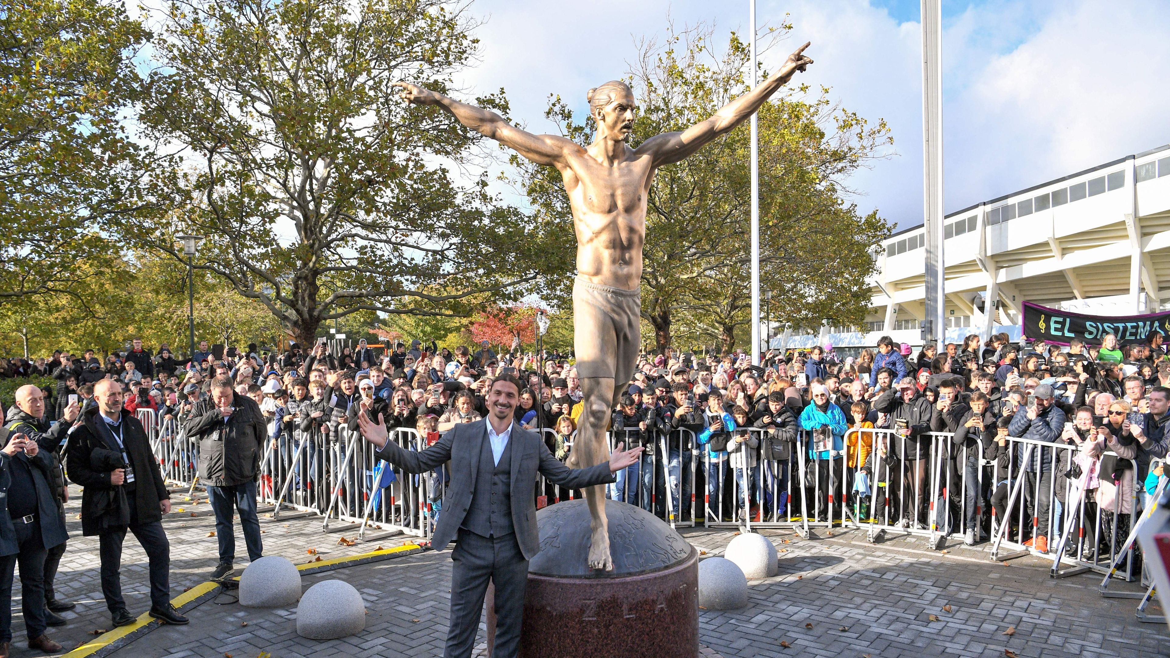 Zlatan Ibrahimovic statue 2019