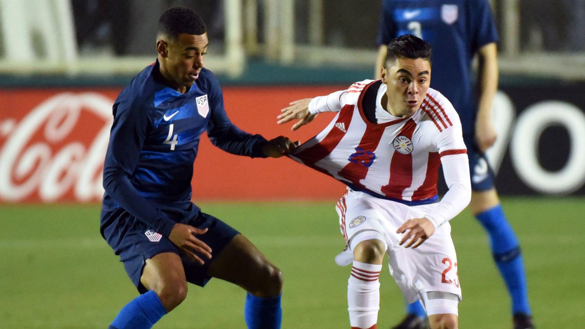 Miguel Amiron Tyler Adams USA Paraguay