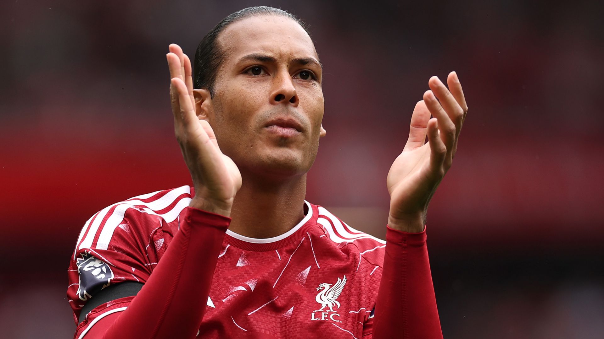 Virgil van Dijk Liverpool 2026-27 clap