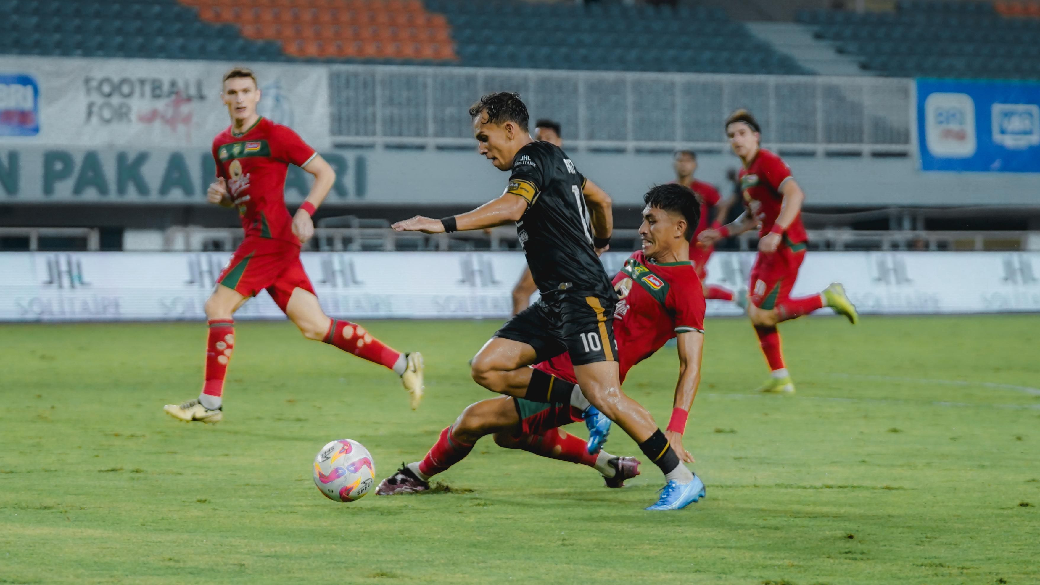 Dewa United vs Persebaya