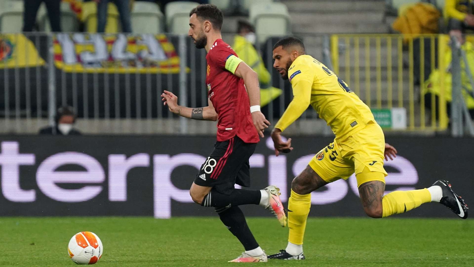 Bruno Fernandes, Etienne Capoue