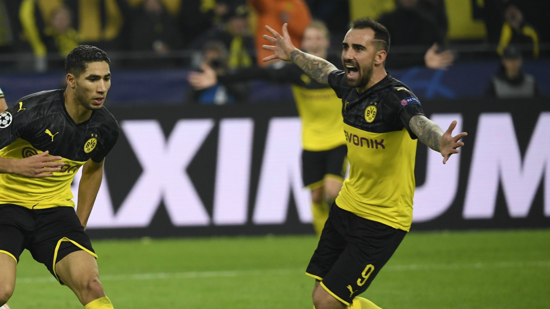 PACO ALCACER BORUSSIA DORTMUND