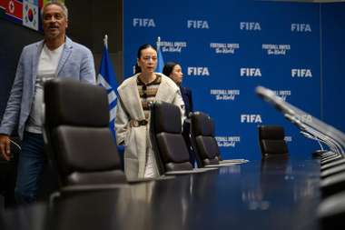 นวลพรรณ ล่ำซำ