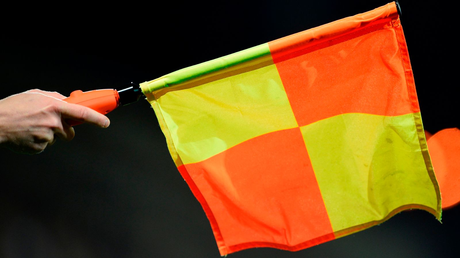 referee flag 2022