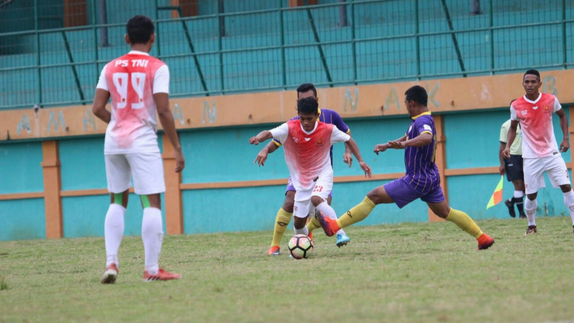 Uji Coba PS TNI vs UiTM FC