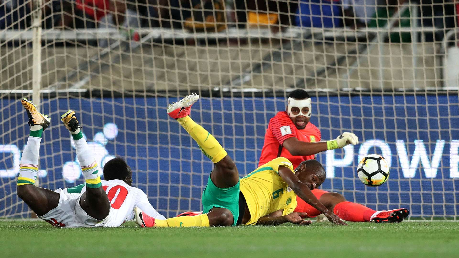 South Africa, Itumeleng Khune & Thamsanqa Mkhize against Senegal's Sadio Mane