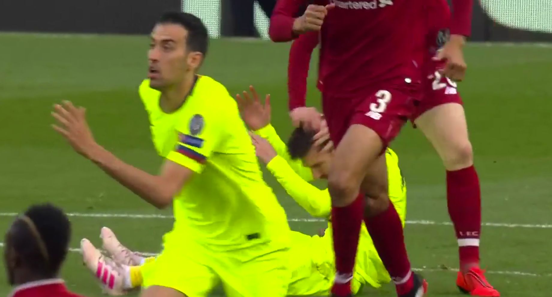 Andy Robertson Lionel Messi Liverpool Barcelona Champions League 2019