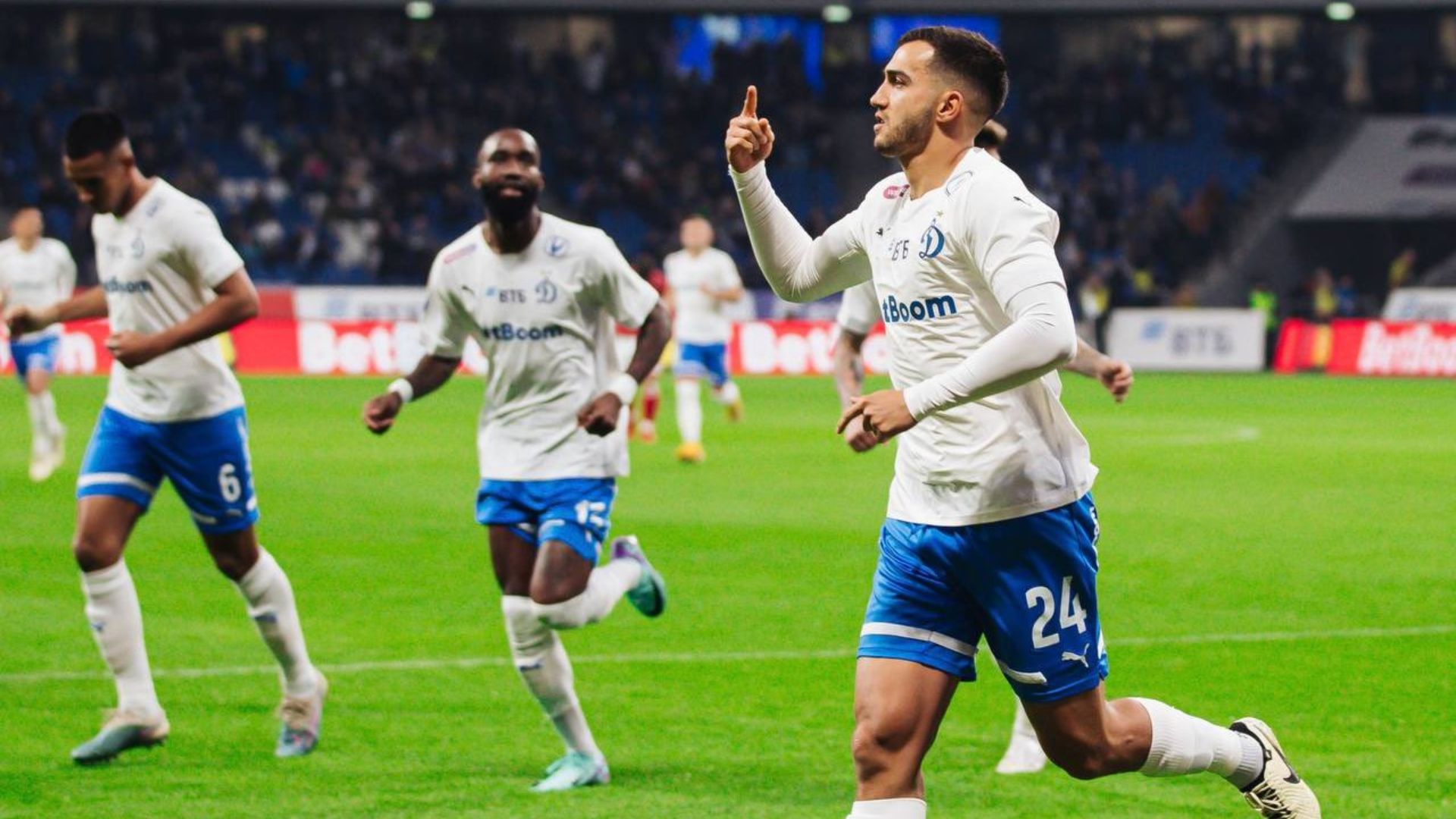 Luis Chávez Dinamo de Moscú