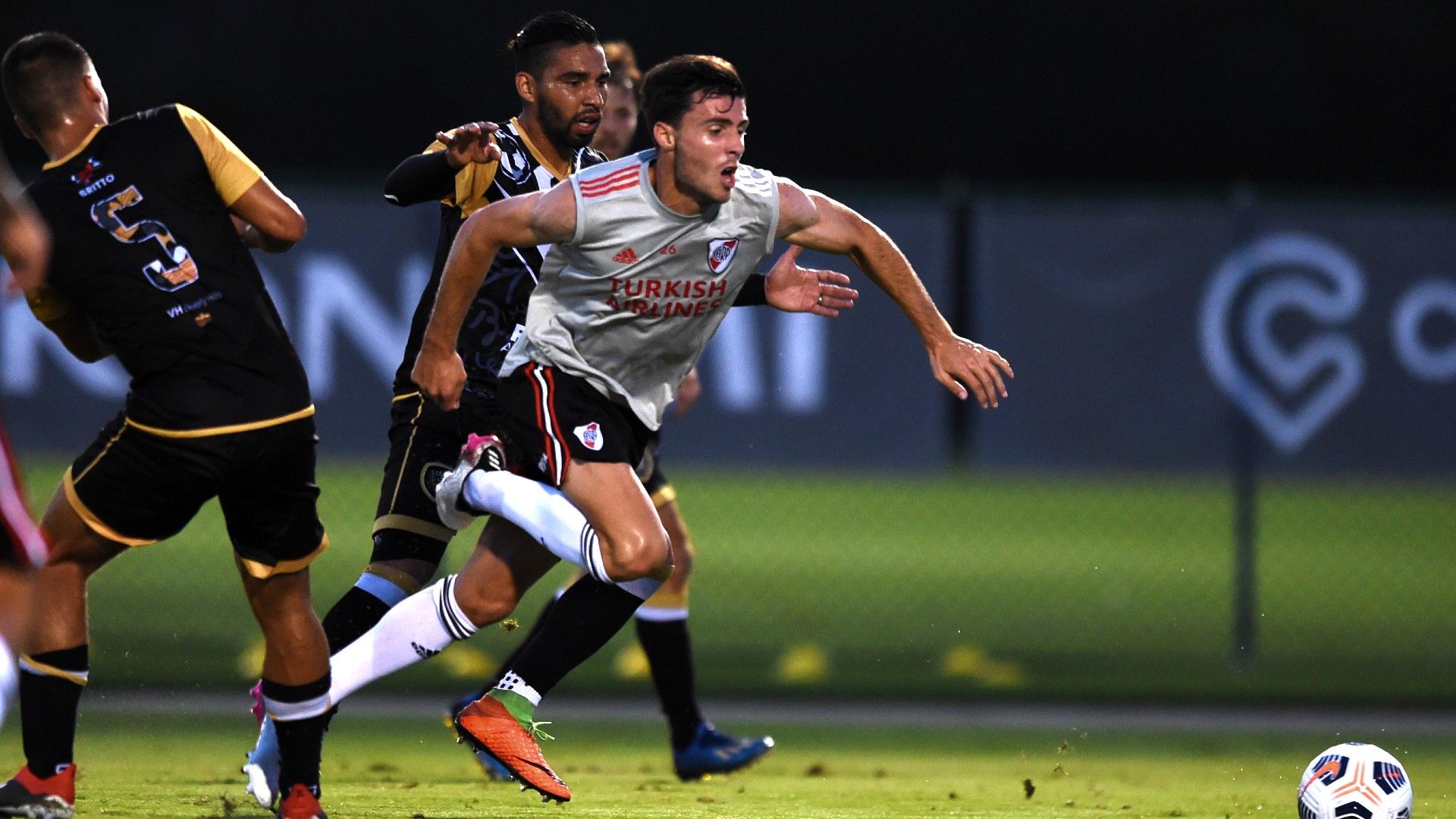 Jose Paradela River Plate Palm Beach Stars amistoso 30062021