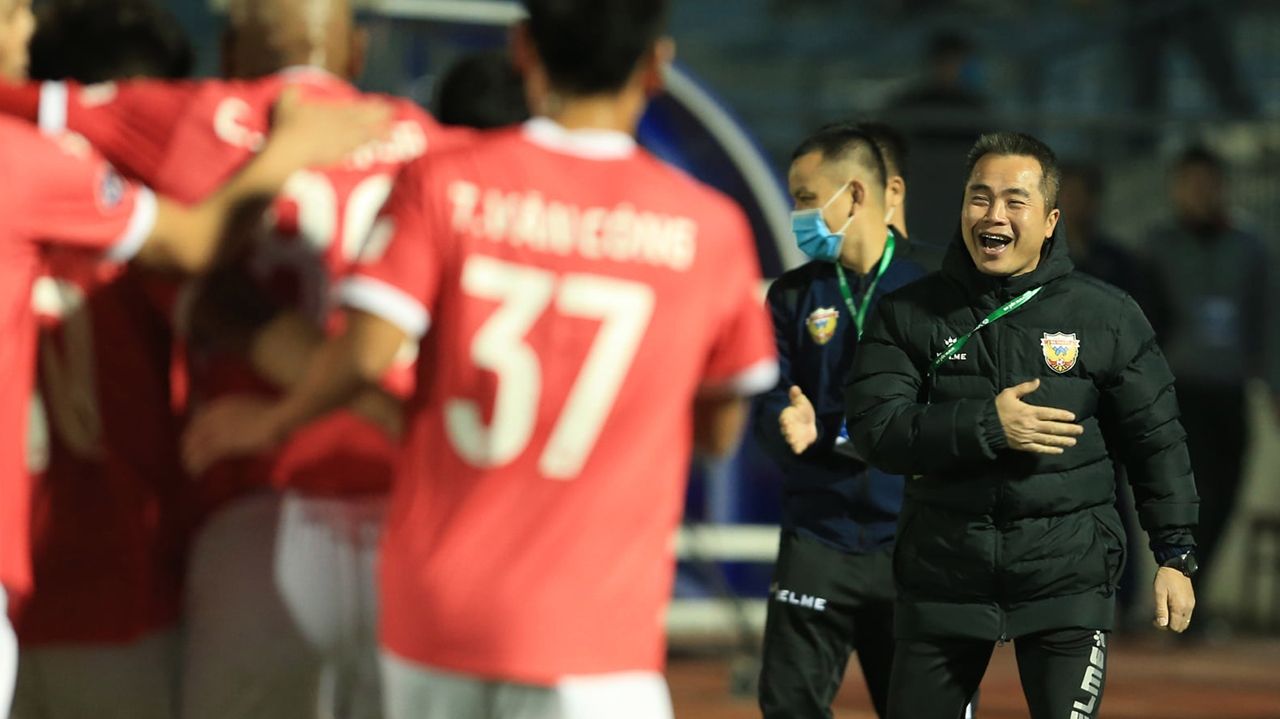 Ha Tinh Than Quang Ninh | V.League 2021