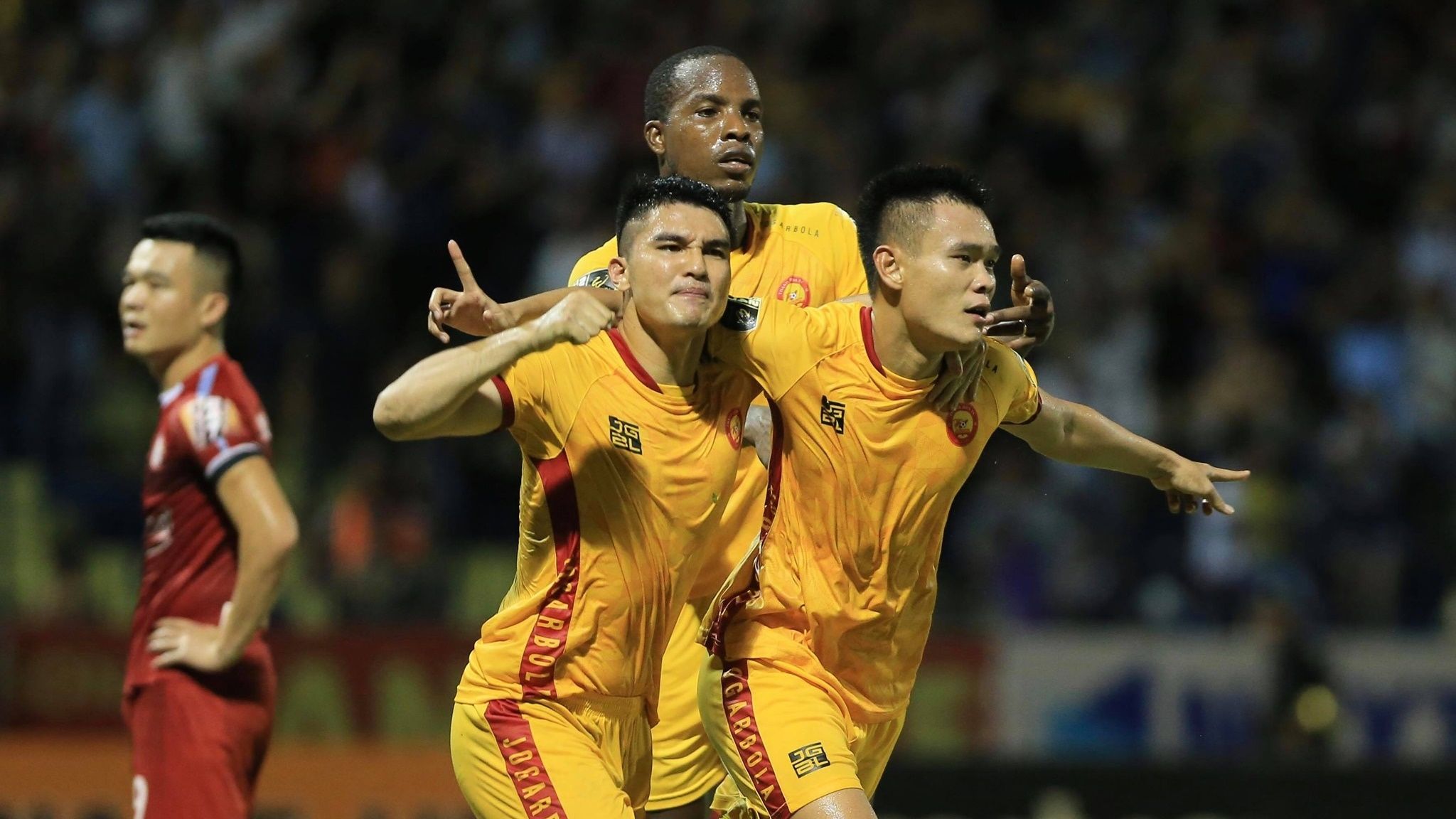 Nguyen Minh Tung - Le Van Dai - Errol Stevens Thanh Hoa vs Ho Chi Minh City FC Round 17 V.League 2019