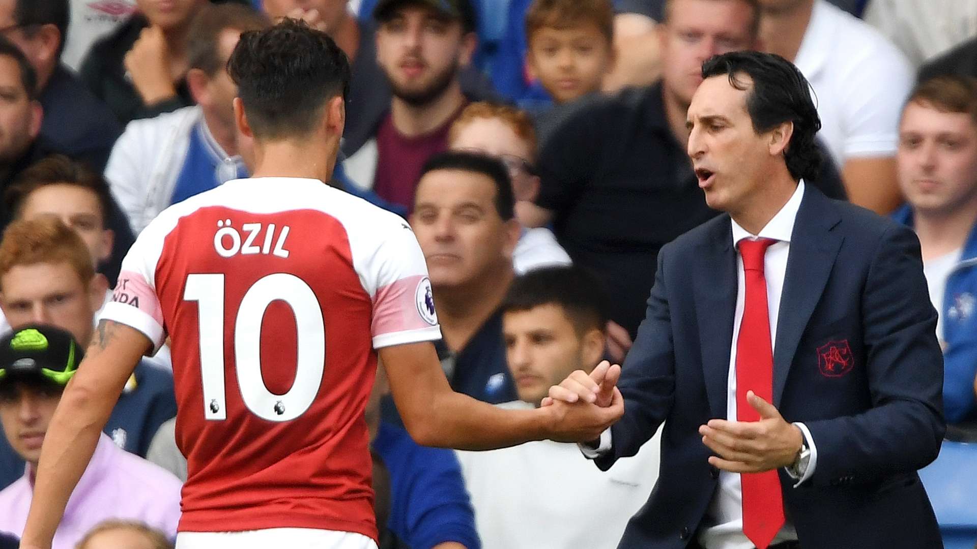 Mesut Ozil Unai Emery Arsenal