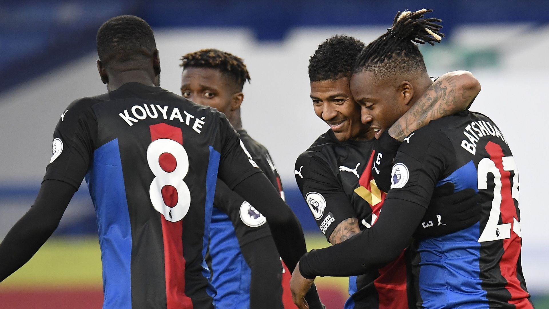 Crystal Palace celebrate Michy Batshuayi goal at Everton 2020-21